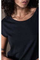 Noelia T-shirt - Black Flame