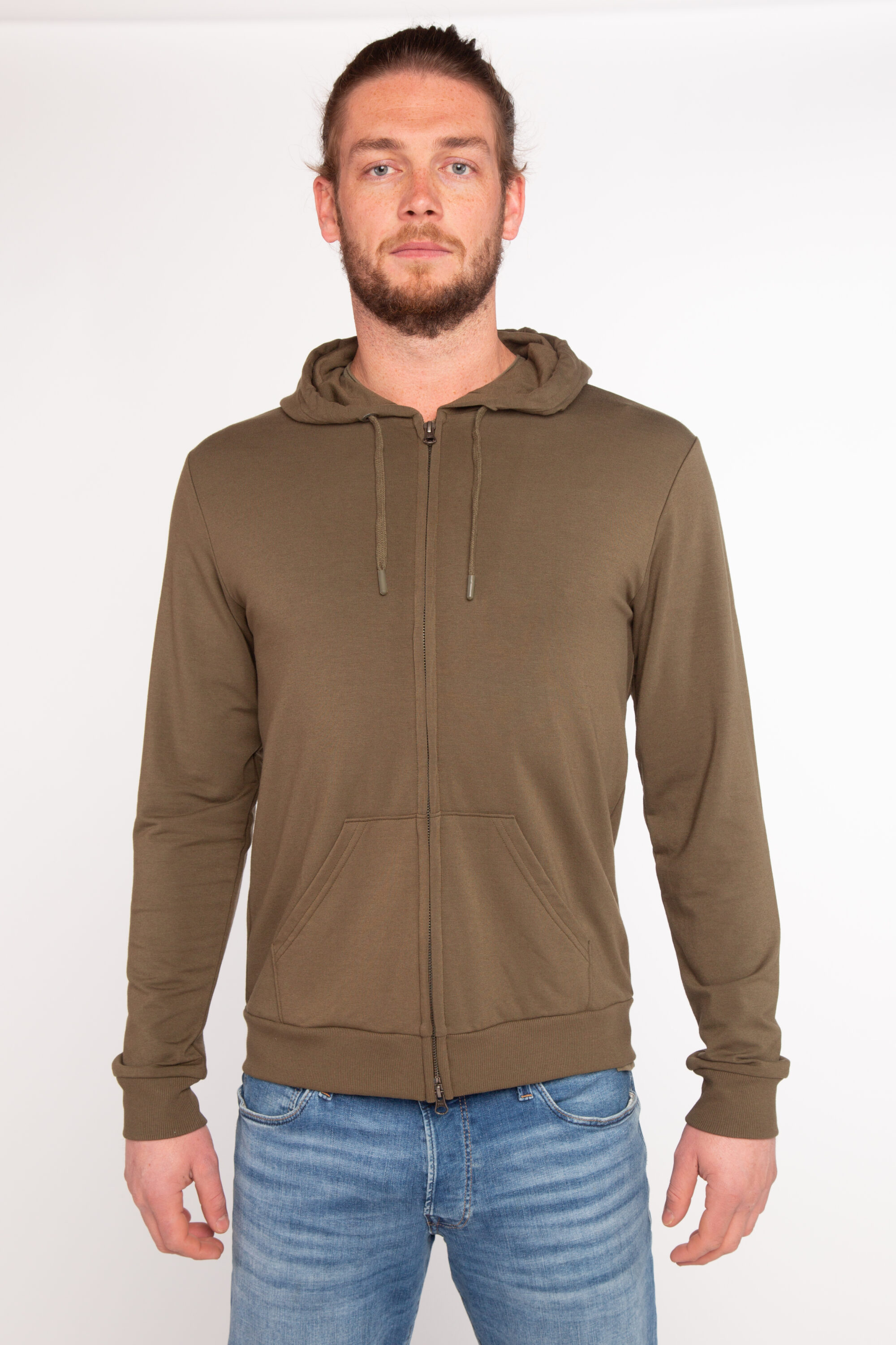 Kim Militare 2